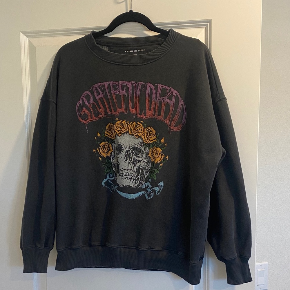 American Eagle size S crew sweatshirt